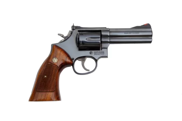 Smith & Wesson, 586-3 - Image 2